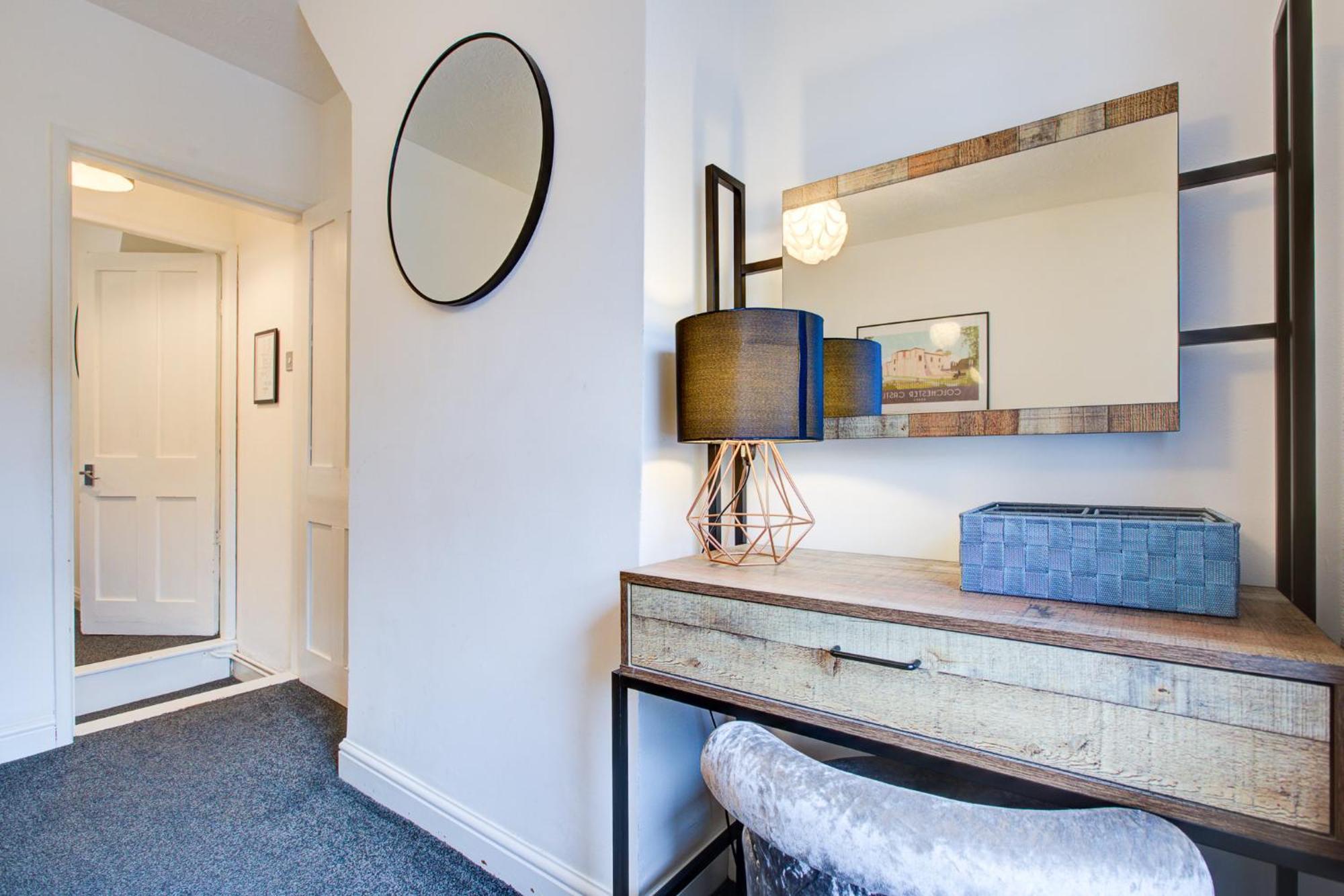 'Number 11' Central Colchester - Super Convenient 2 X Double Bed 1 X Single Bed Cottage Plus Office & Garden, 8 Min Walk Nth Station & Town Ctr, 2 Min Walk Local Shops & Restaurants エクステリア 写真