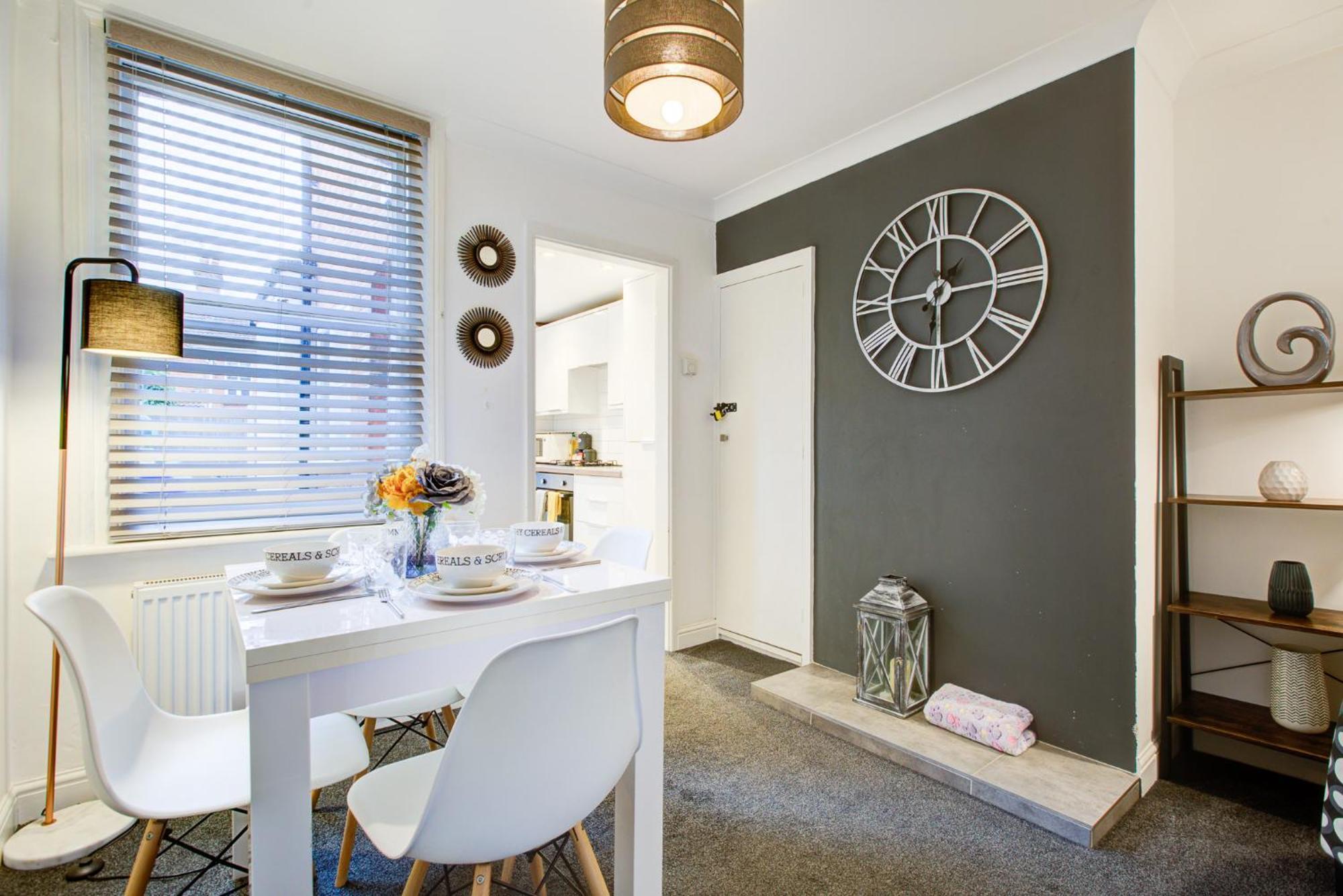 'Number 11' Central Colchester - Super Convenient 2 X Double Bed 1 X Single Bed Cottage Plus Office & Garden, 8 Min Walk Nth Station & Town Ctr, 2 Min Walk Local Shops & Restaurants エクステリア 写真