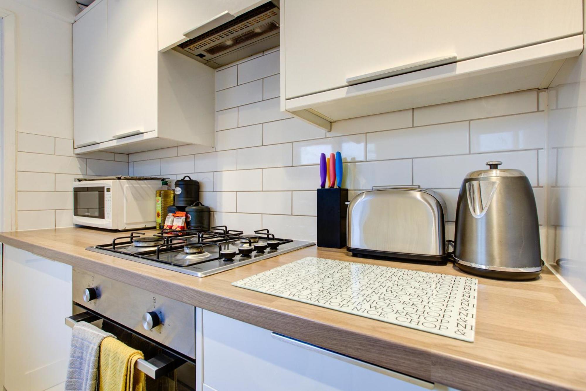 'Number 11' Central Colchester - Super Convenient 2 X Double Bed 1 X Single Bed Cottage Plus Office & Garden, 8 Min Walk Nth Station & Town Ctr, 2 Min Walk Local Shops & Restaurants エクステリア 写真