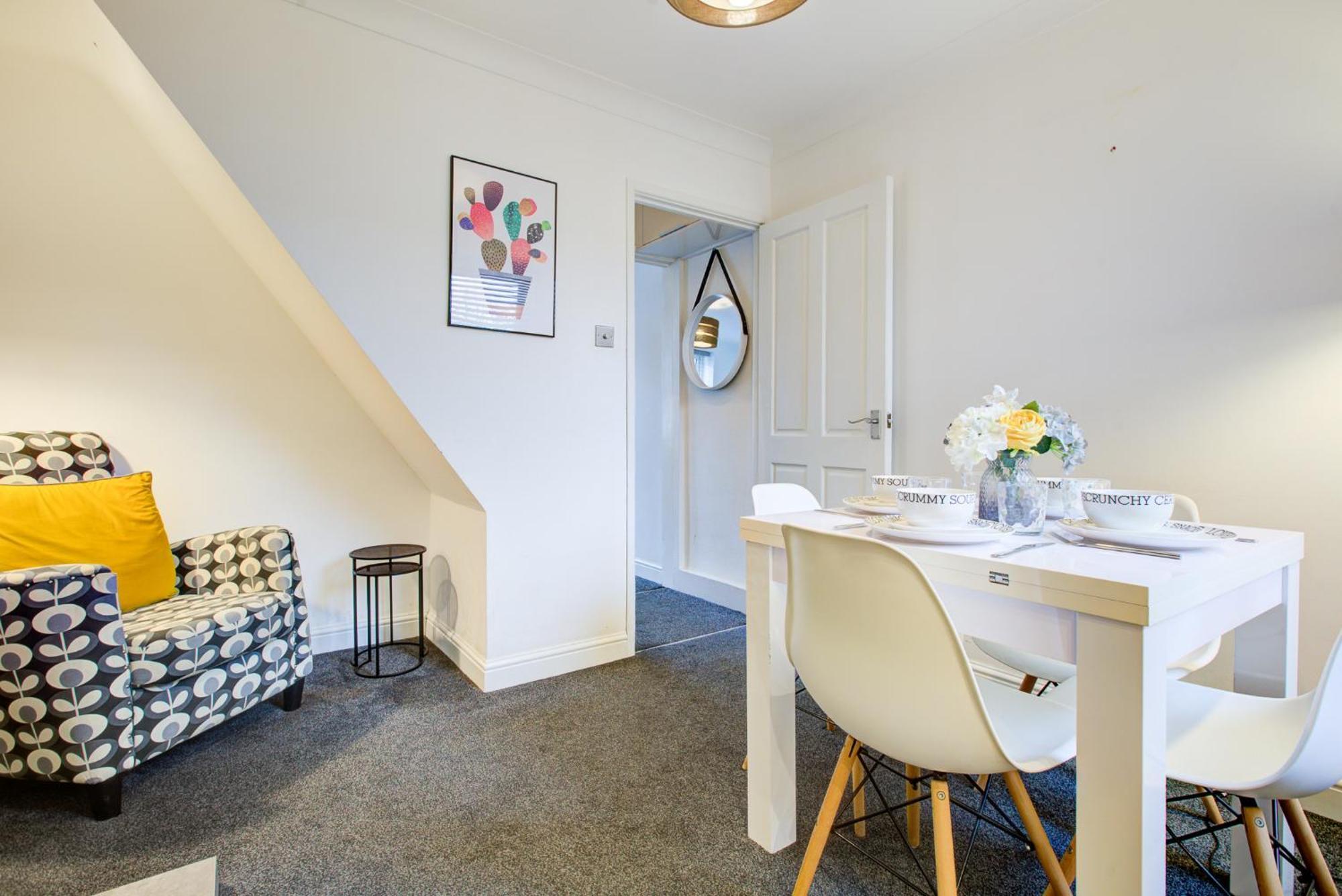 'Number 11' Central Colchester - Super Convenient 2 X Double Bed 1 X Single Bed Cottage Plus Office & Garden, 8 Min Walk Nth Station & Town Ctr, 2 Min Walk Local Shops & Restaurants エクステリア 写真